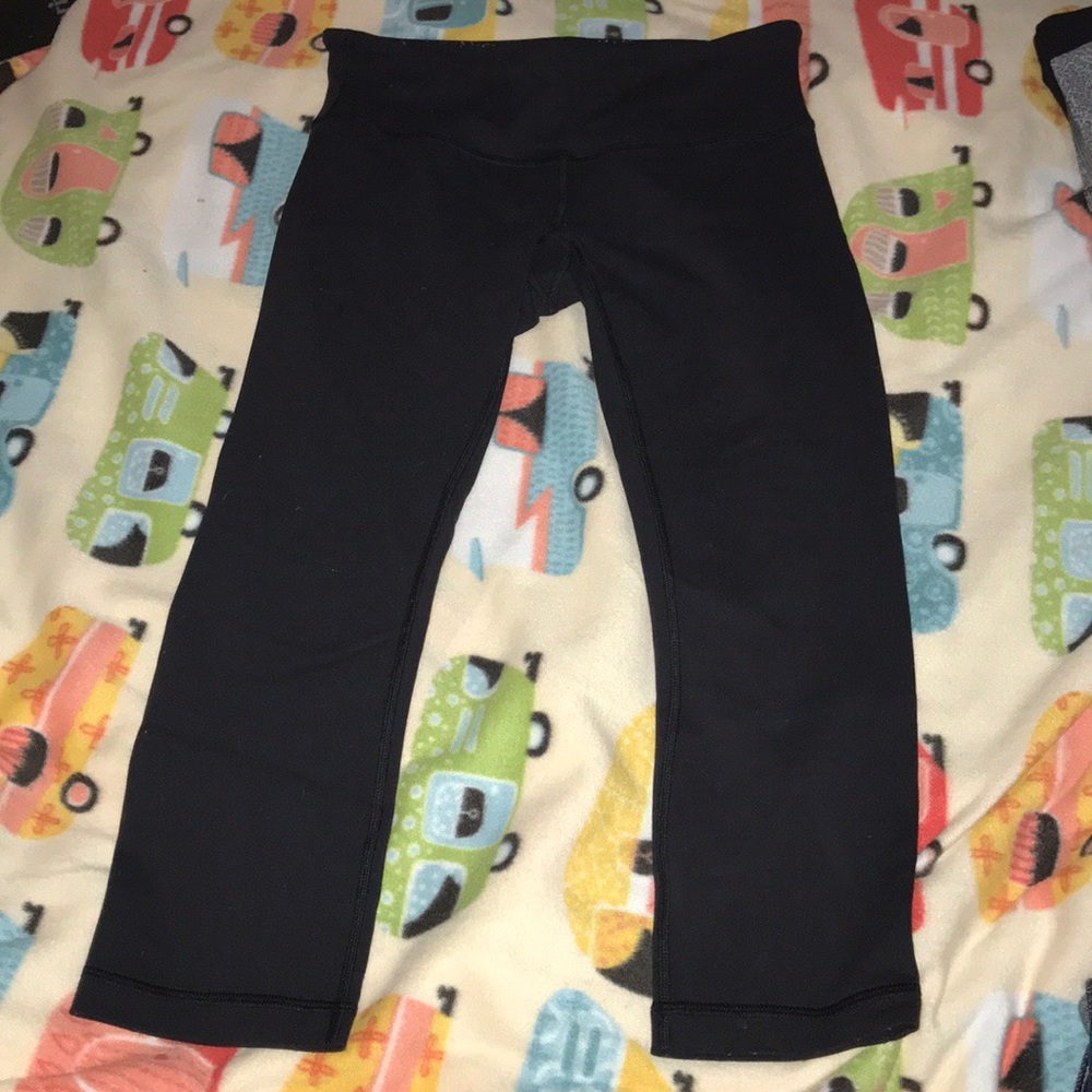 Lululemon Wunder Under Cropped!